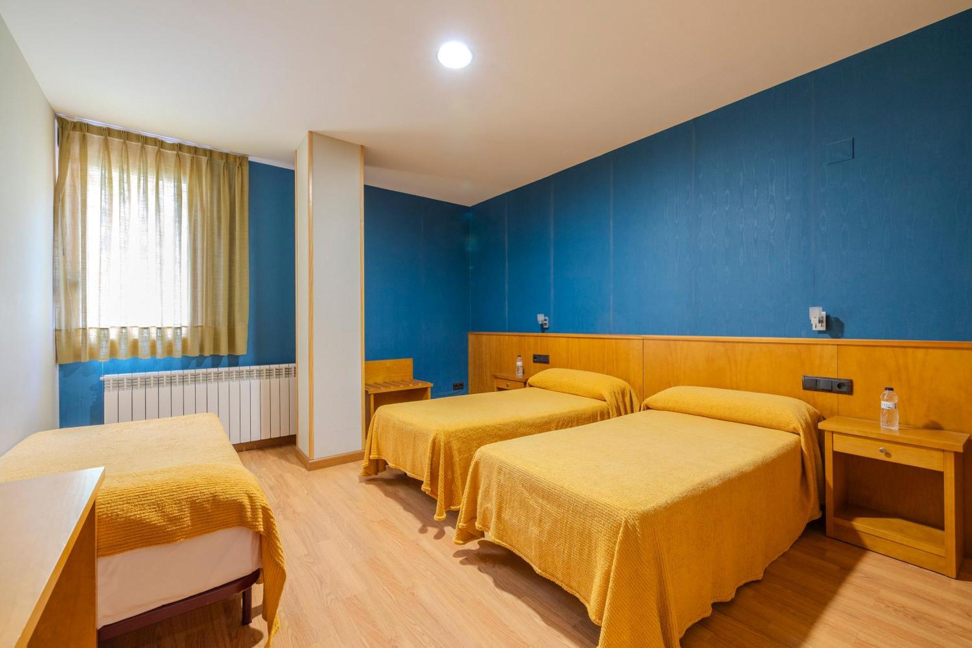 Hostal Los Valles Bielsa Εξωτερικό φωτογραφία